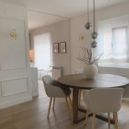 Lujoso Boutique A Estrenar Con Parking Gratis Gijon
