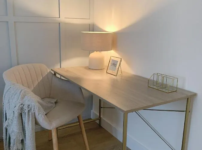 Lägenhet Lujoso Boutique A Estrenar Con Parking Gratis *