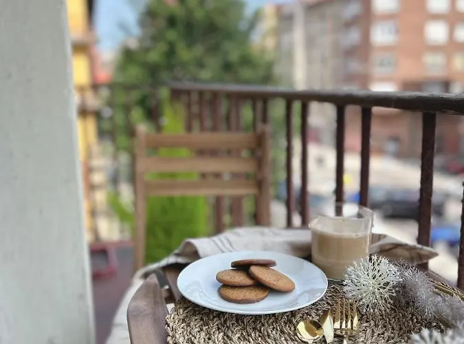 Lägenhet Lujoso Boutique A Estrenar Con Parking Gratis Gijón