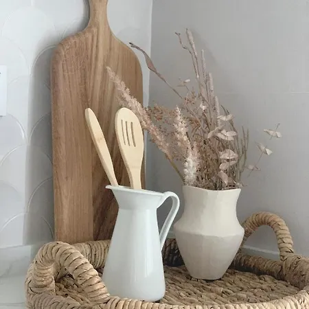 Lujoso Boutique A Estrenar Con Parking Gratis Apartamento *